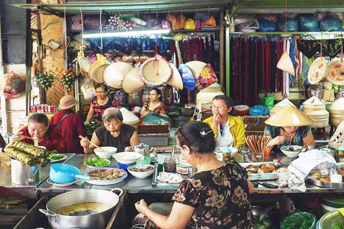 chợ trần hữu trang quận mấy