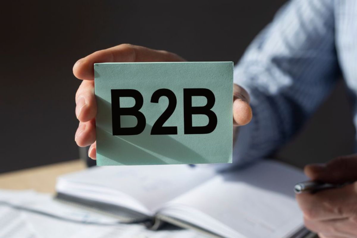 B2B nghĩa là gì