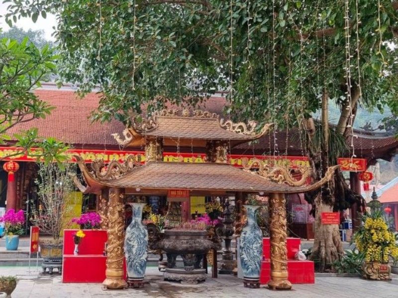chỉ đường đến đền ông hoàng bảy