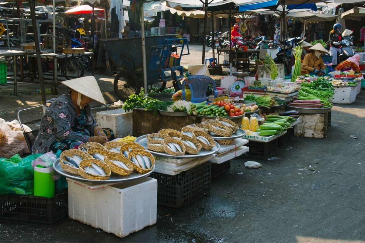 chợ cây quéo hoàng hoá thám