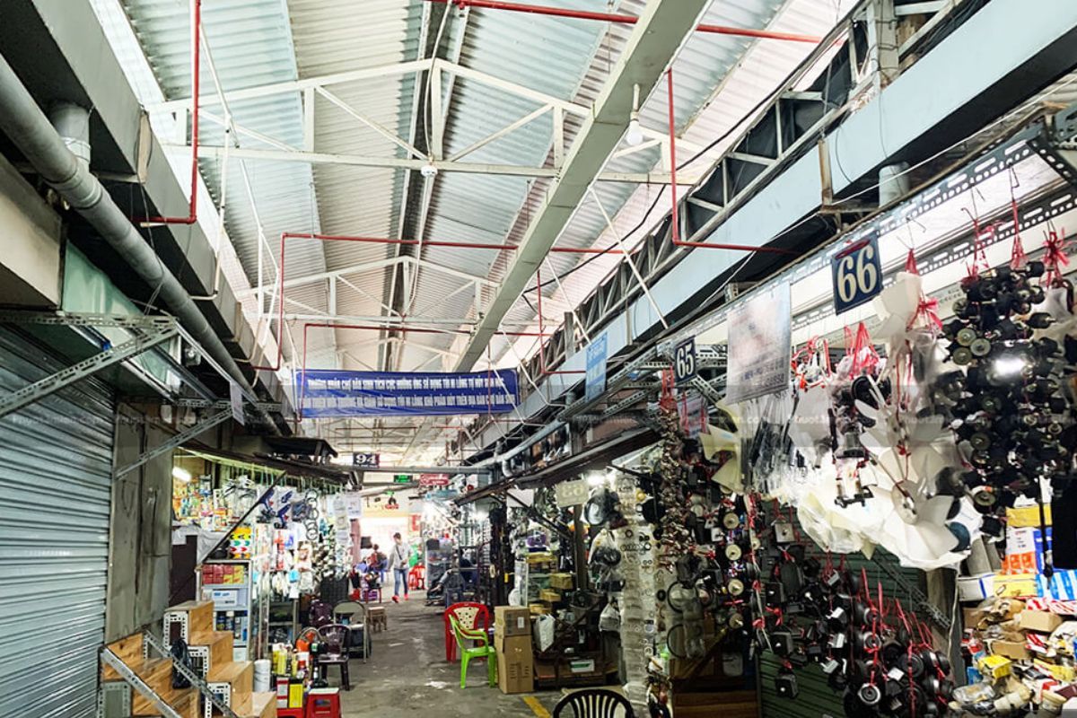 chợ dân sinh bán gì