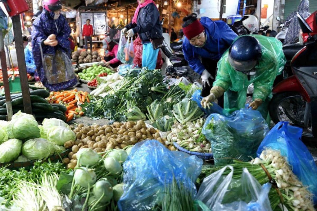 kinh nghiệm mua sắm tại chợ đầu mối hà nội
