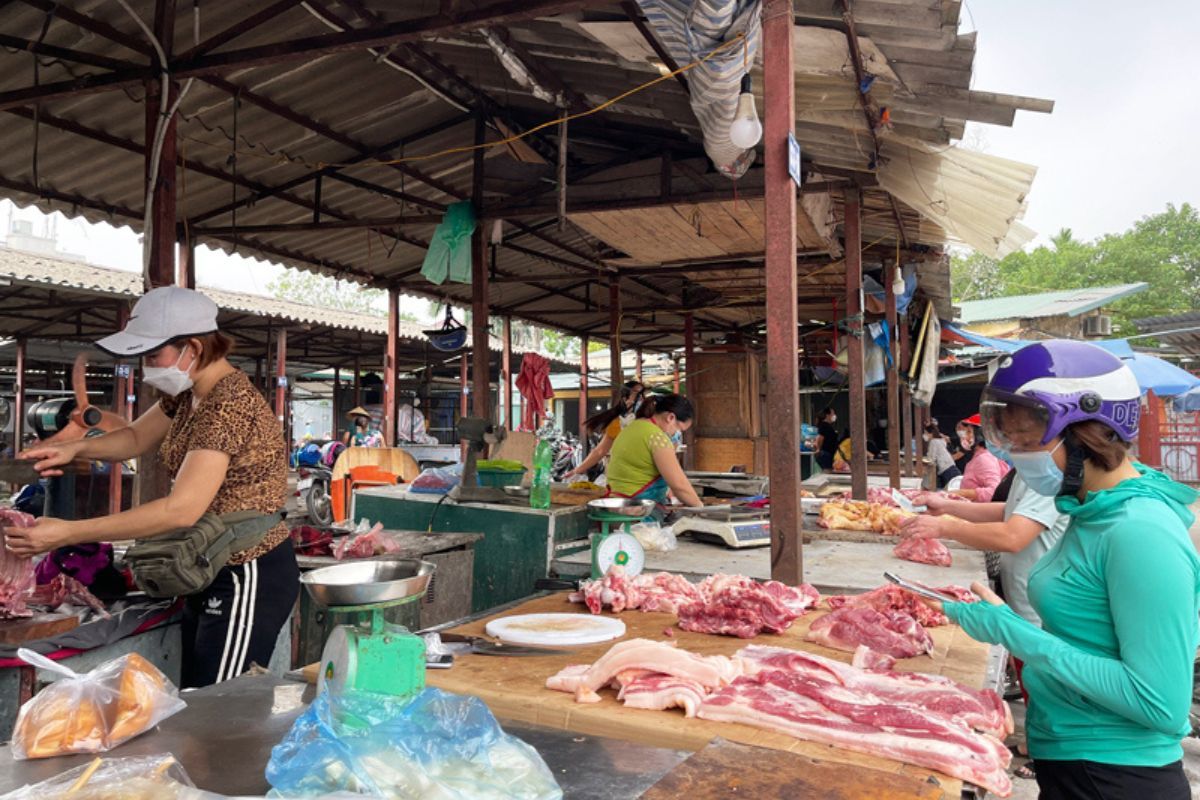 chợ văn quán