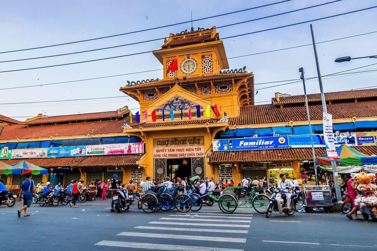 chợ bình tây