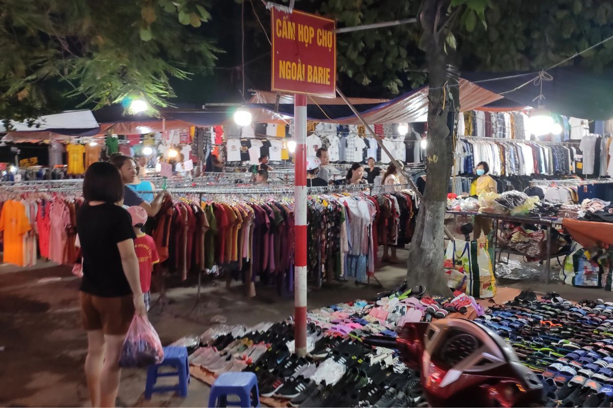 chợ đêm sinh viên tại tp hà nội