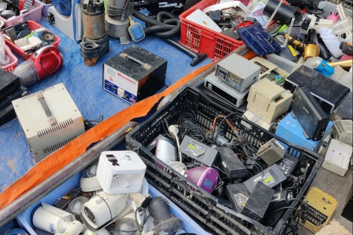 những mặt hàng tại chợ