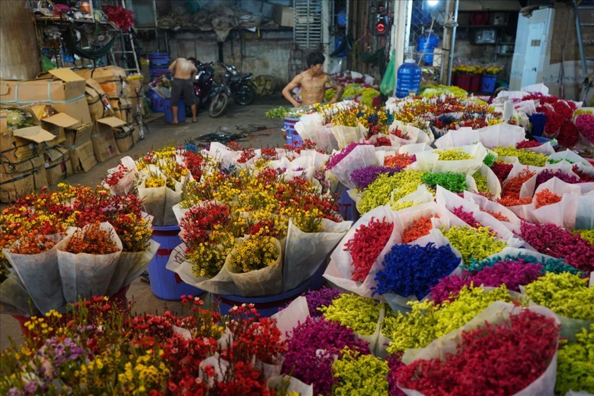 Chợ hoa tươi Đầm Sen