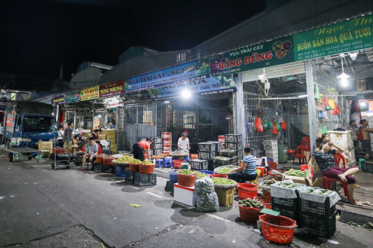 chợ long biên vào buổi tối