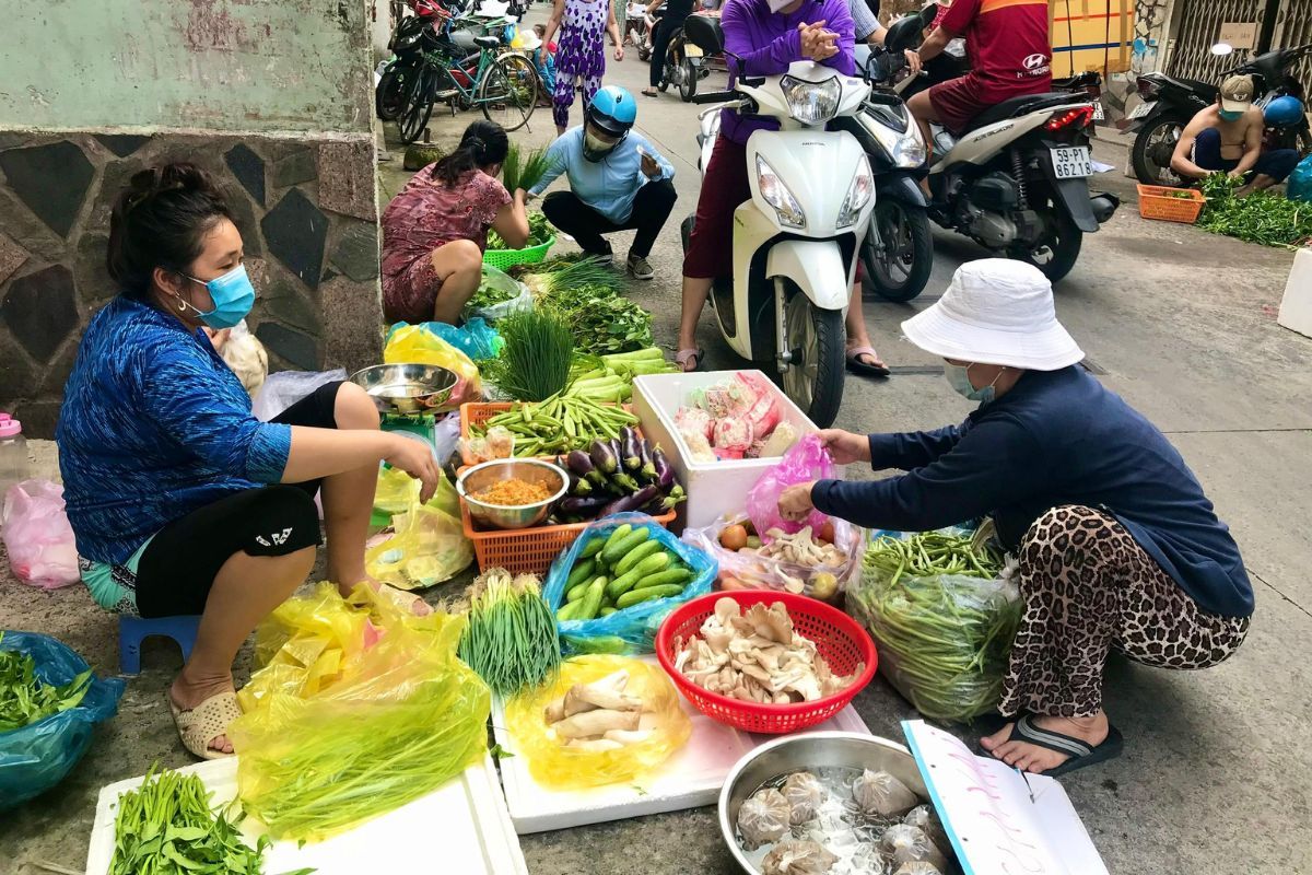 giờ hoạt động của chợ phan văn trị