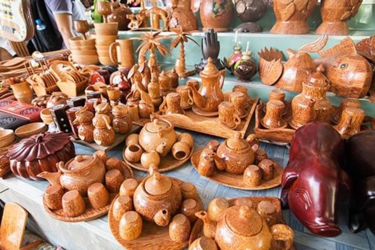 chợ trần hữu trang ở đâu