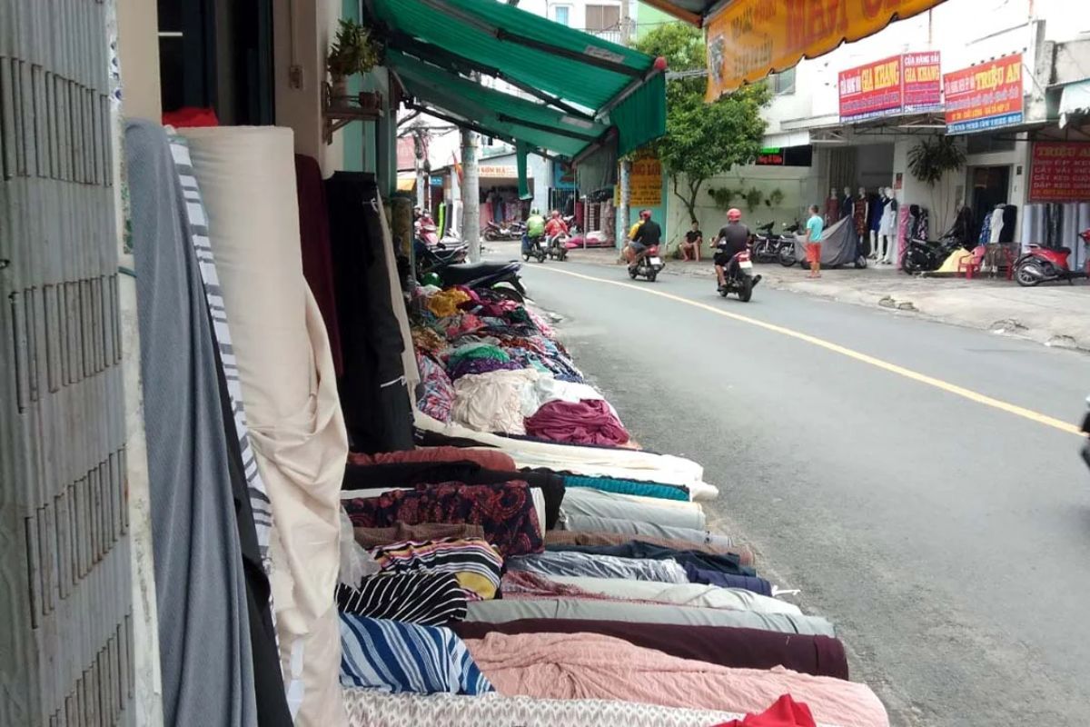 chợ vải phú thọ hòa ở đâu