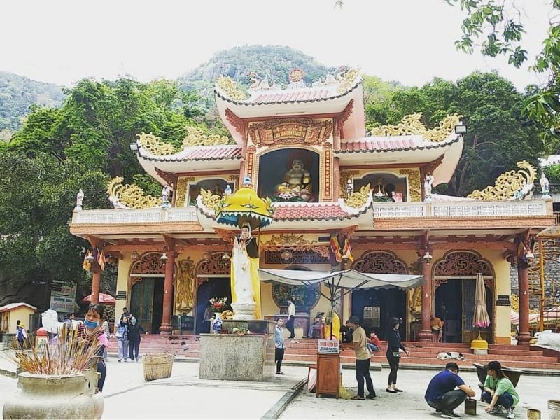 chua ba den o tay ninh