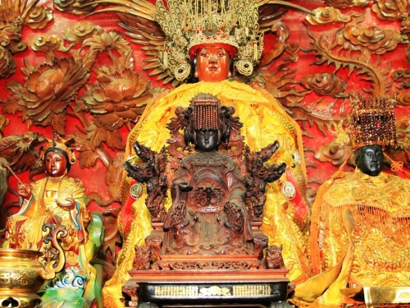 chùa bà thiên hậu cầu tài lộc