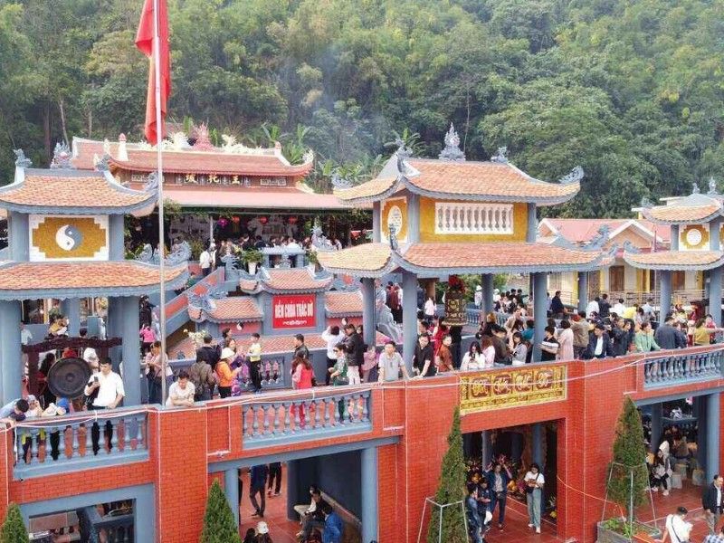lễ hội đền chúa thác bờ
