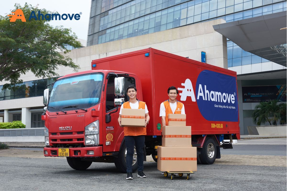 Dịch vụ giao hàng xe tải tiết kiệm của Ahamove giúp shop tiết kiệm hơn 30% phí giao hàng