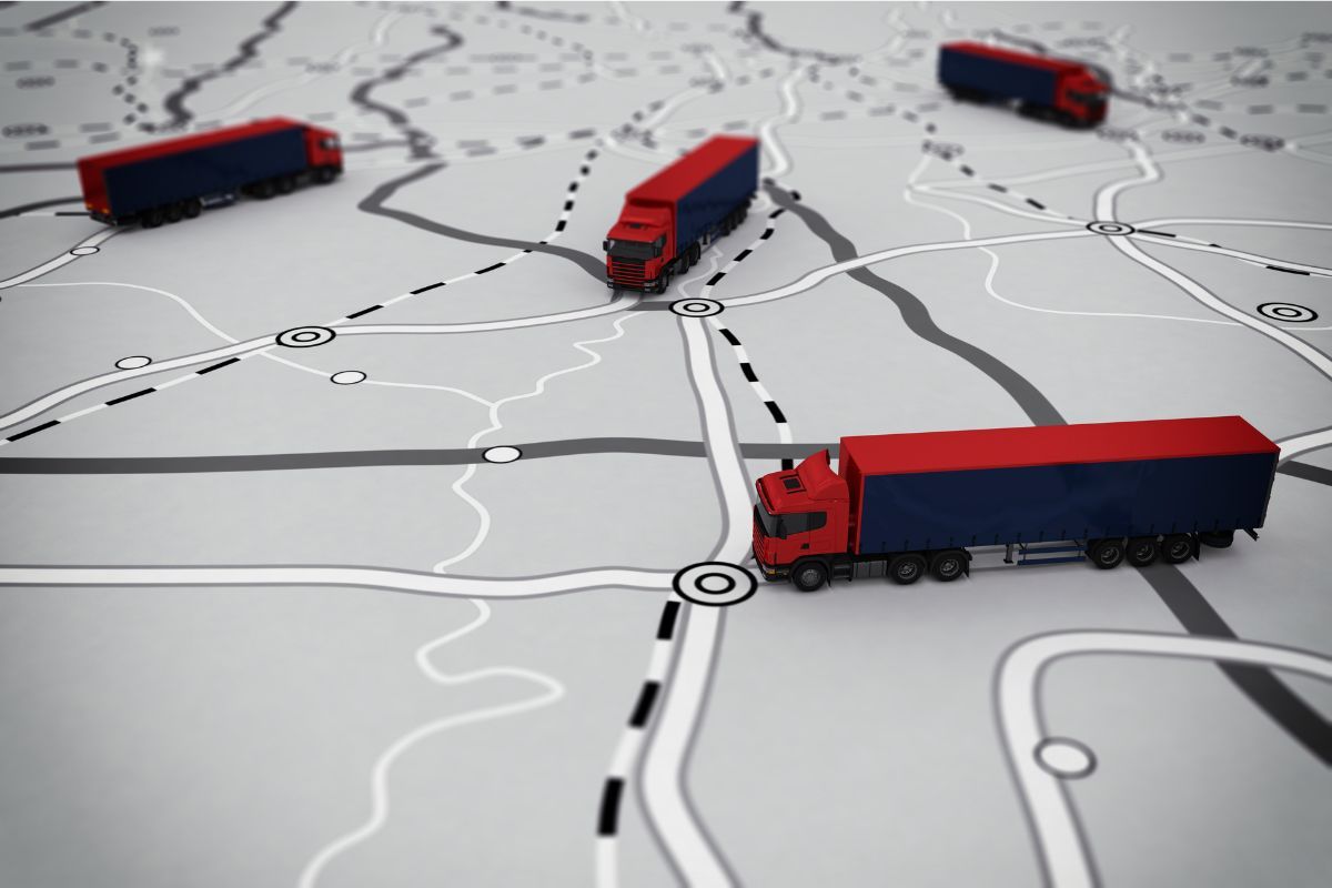 Lựa chọn đơn vị vận chuyển có hệ thống tracking giúp shop chủ động theo dõi lộ trình giao hàng trong thời gian thực (Ảnh: Sưu tầm Internet)