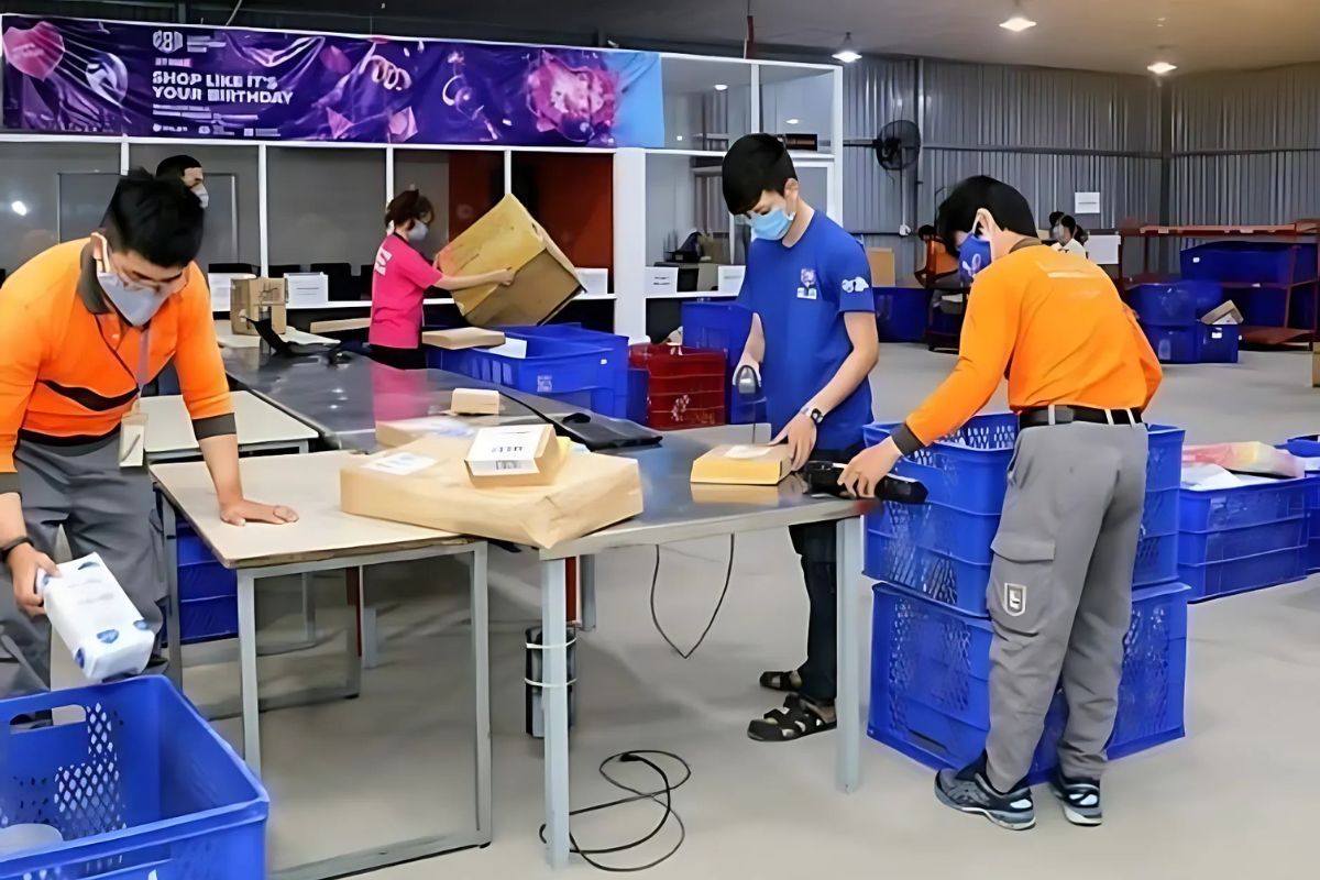 kho hàng lazada gần đây