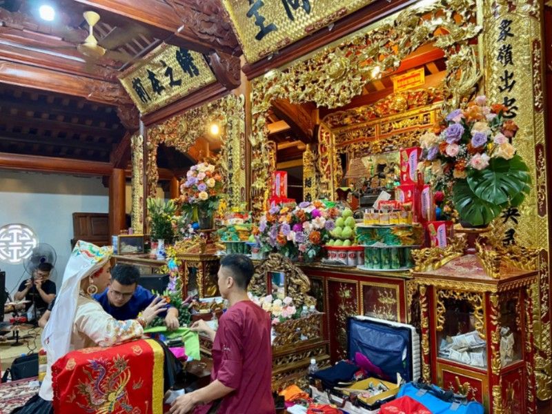 lễ hội đền ông hoàng bảy