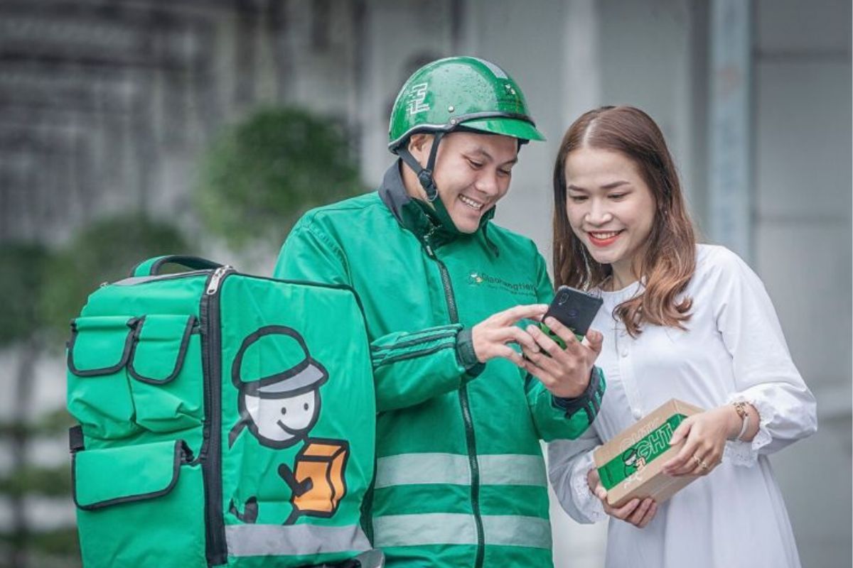 lương shipper giao hàng tiết kiệm bao nhiêu
