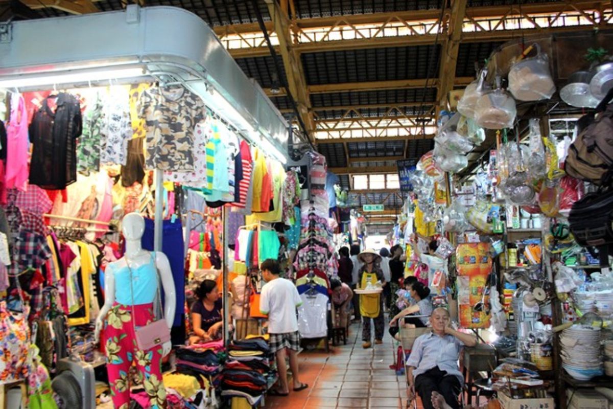 chợ tân định ở đâu