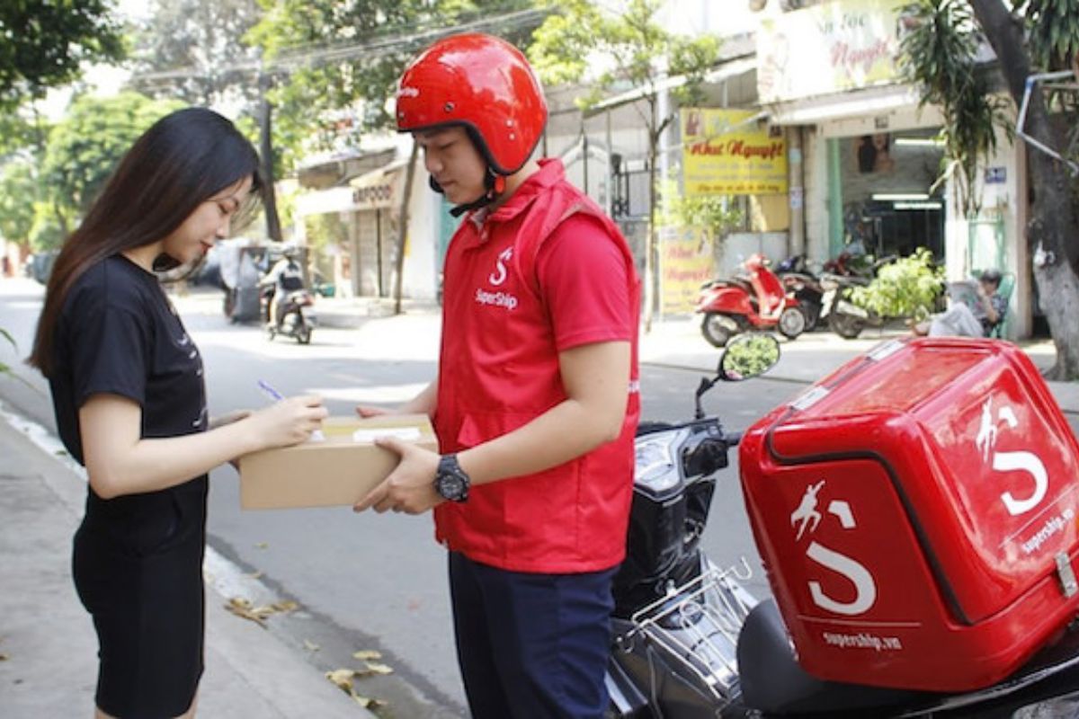 Shipper supership giao hàng đến mấy giờ